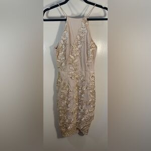 Mystic EUC gold/beige floral embroidered mini dress Size Small